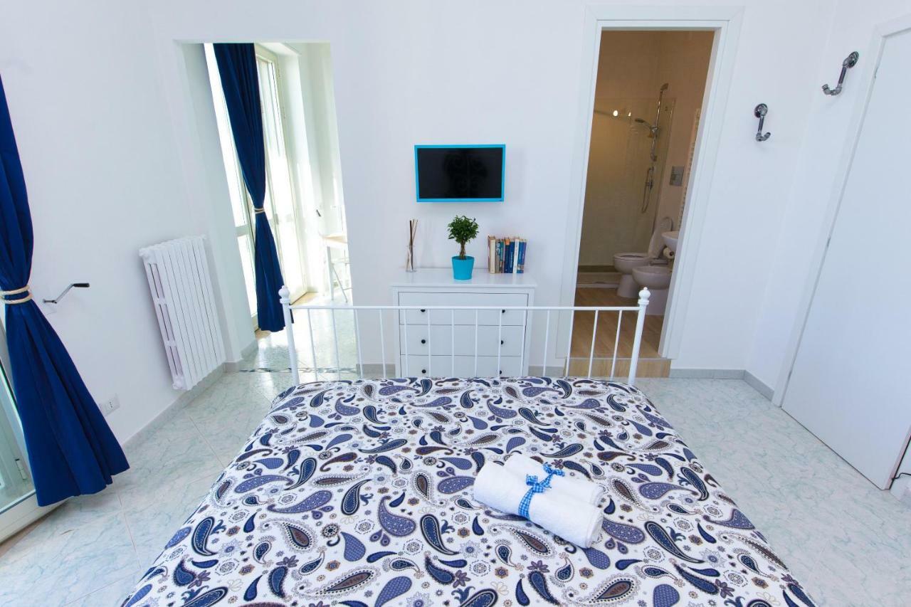 On The Beach Sea-View&Kitchen In Room Salerno Dış mekan fotoğraf