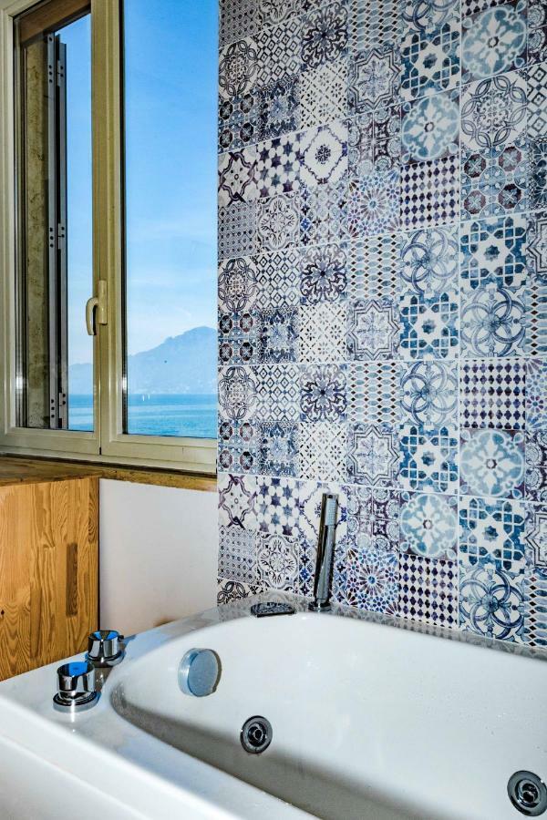 On The Beach Sea-View&Kitchen In Room Salerno Dış mekan fotoğraf